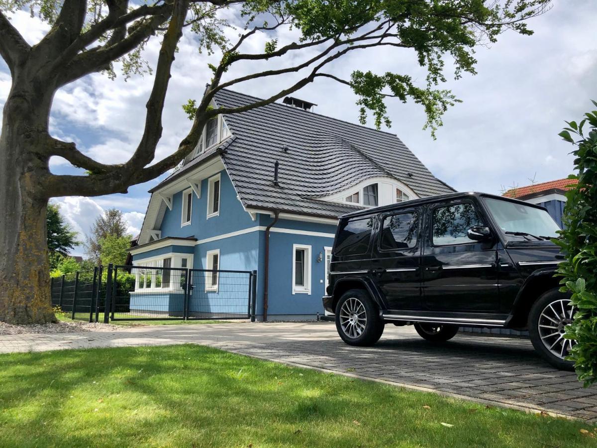 Ostseelagune Zingst, Exklusive Dhh, Strandnah, Sauna, Kamin, 3 Sz, 2 Baeder, Glasfaser, Haustierfrei, Garten Mit Suedterrasse, E-Ladesaeule, 2 Stellplaetze, Strandkorb, Fahrradschuppen, Waschmaschine, Trockner, Nichtraucher Luaran gambar