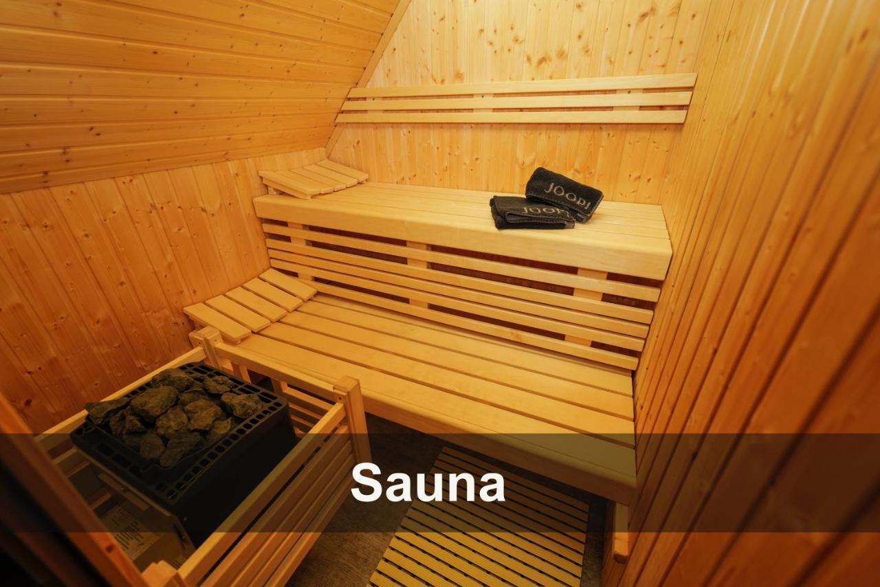 Ostseelagune Zingst, Exklusive Dhh, Strandnah, Sauna, Kamin, 3 Sz, 2 Baeder, Glasfaser, Haustierfrei, Garten Mit Suedterrasse, E-Ladesaeule, 2 Stellplaetze, Strandkorb, Fahrradschuppen, Waschmaschine, Trockner, Nichtraucher Luaran gambar