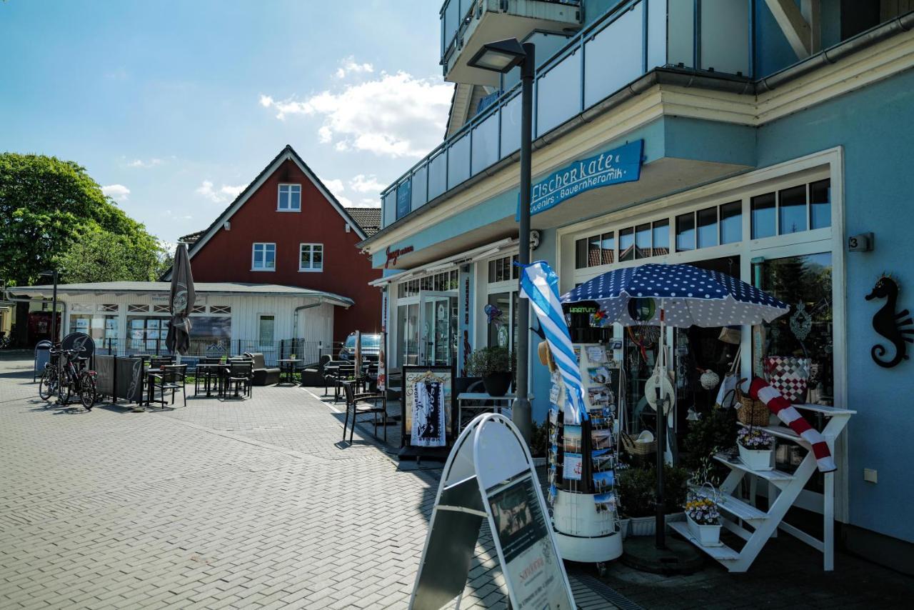 Ostseelagune Zingst, Exklusive Dhh, Strandnah, Sauna, Kamin, 3 Sz, 2 Baeder, Glasfaser, Haustierfrei, Garten Mit Suedterrasse, E-Ladesaeule, 2 Stellplaetze, Strandkorb, Fahrradschuppen, Waschmaschine, Trockner, Nichtraucher Luaran gambar